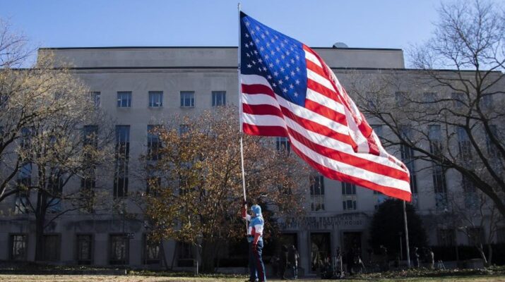 Amerika Serikat Jatuhkan Sanksi Baru terhadap Perusahaan dan Individu yang Diduga Bantu Iran